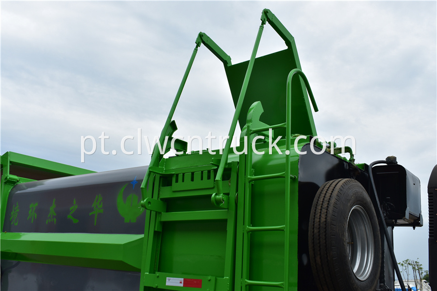 waste management recycling truck for sale